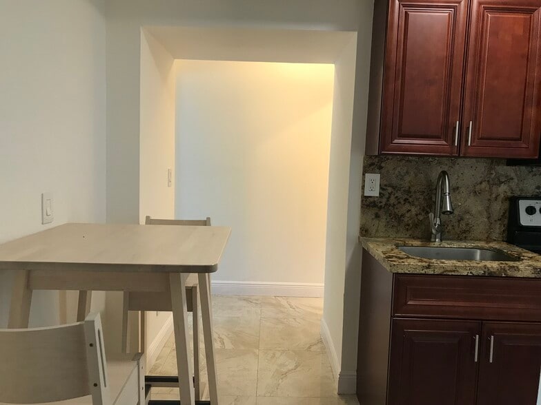 Building Photo - 3221 NE 7th St