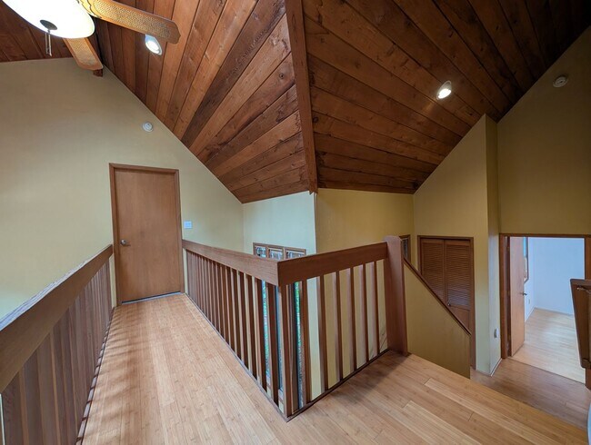 Building Photo - Fantastic 4 Bedroom, 2 Bath Home In The Thurston Area Of Springfield!