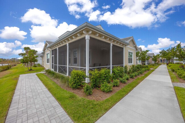 Building Photo - 7018 Saona CT