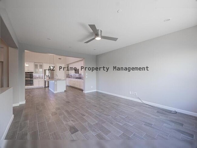 Building Photo - 10046 E Bell Rd