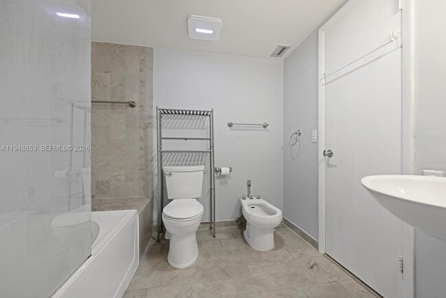 Building Photo - 7867 SW 102nd Ln