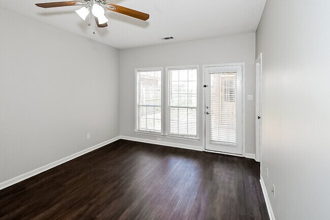 Building Photo - 4513 Graystone Dr