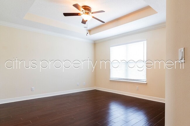 Building Photo - Beautiful, Spacious 3/2.5 in Wadeview Park