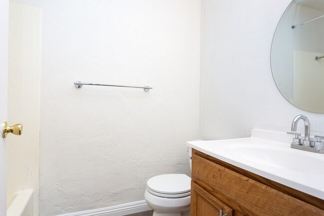 Building Photo - Traditional 1 Story Tierrasanta Home