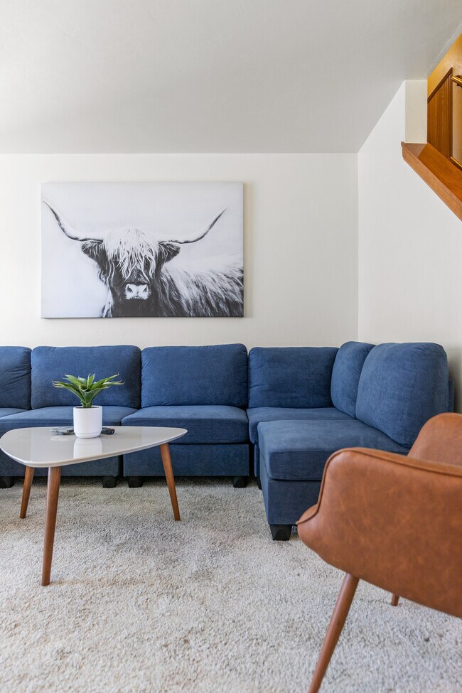 Building Photo - 1893 N Margaret St