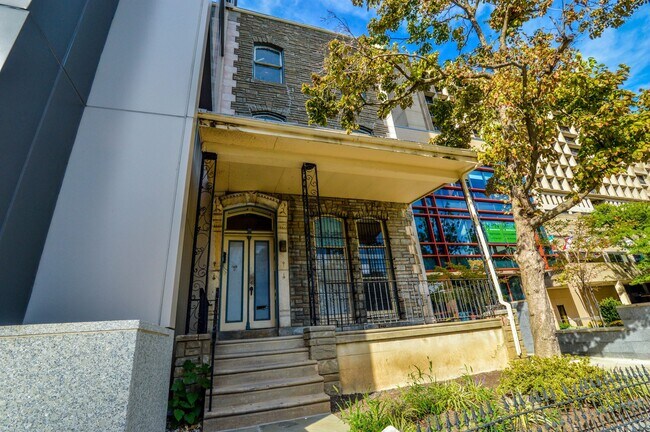 Street View - 3721 Chestnut St