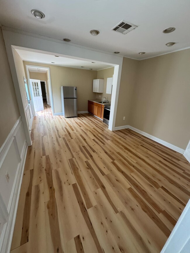 Building Photo - 28438 W Springside Dr