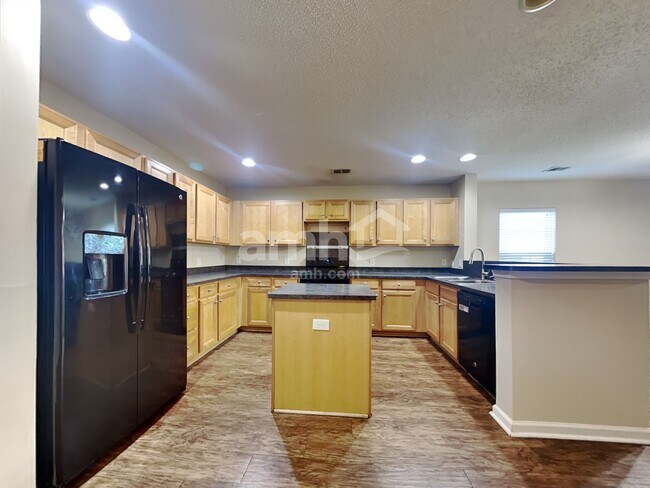 Building Photo - 1073 Briar Rose Ln