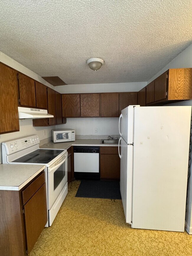 Building Photo - 720 37th Ave Ct