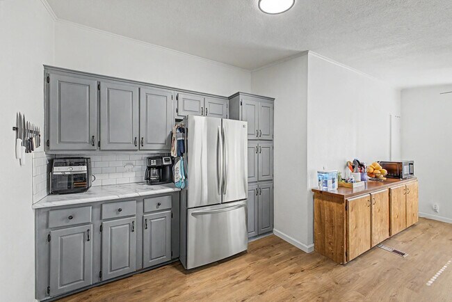 Building Photo - 8601 N 103rd Ave