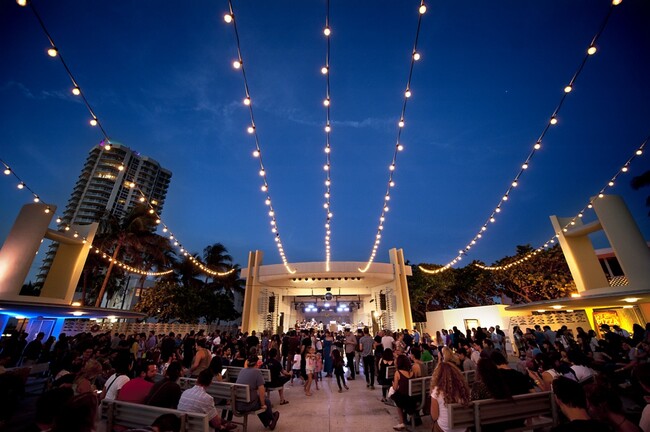 Building Photo - 6450 Collins Ave