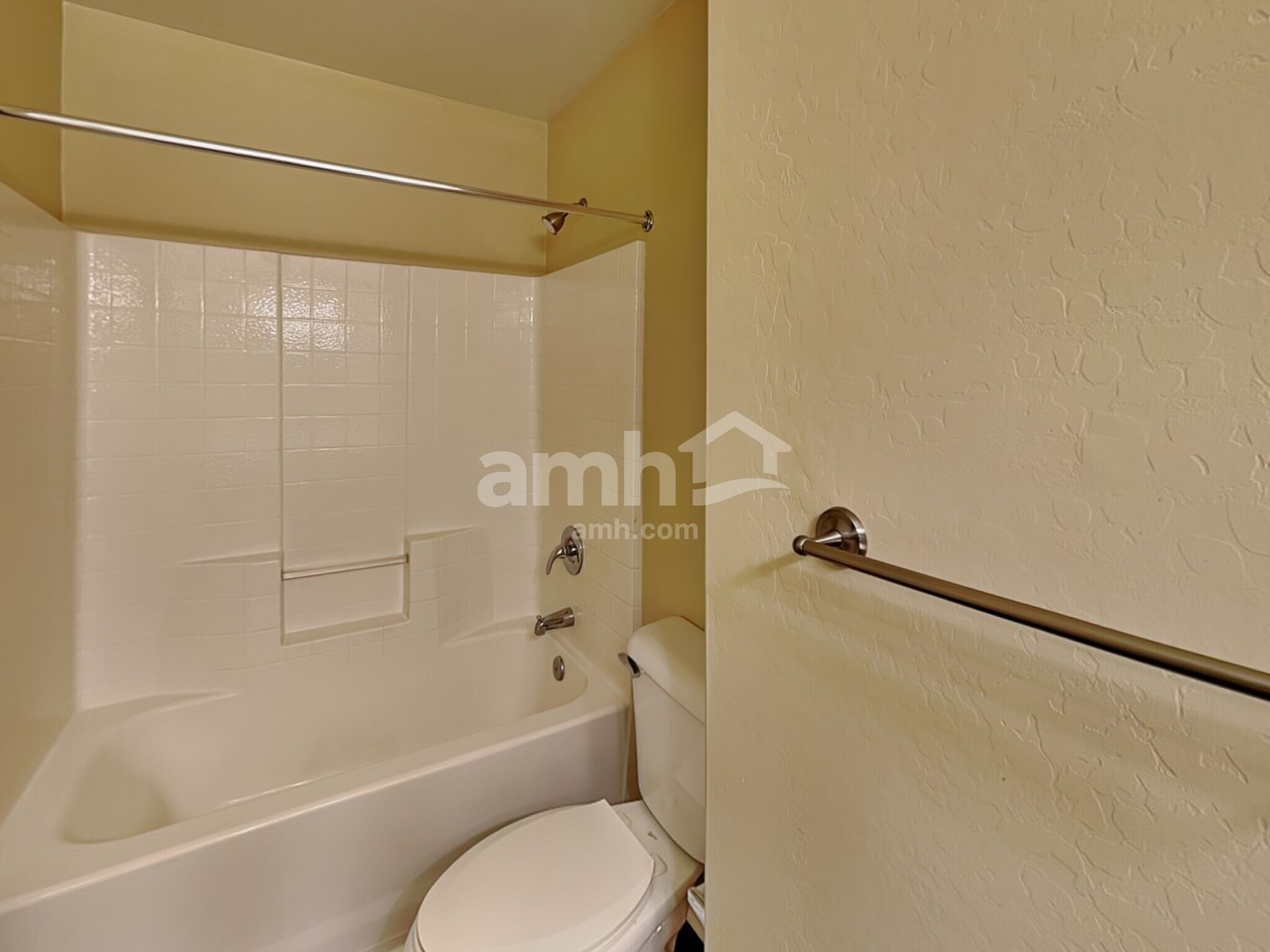 Building Photo - 2451 S 160th Dr