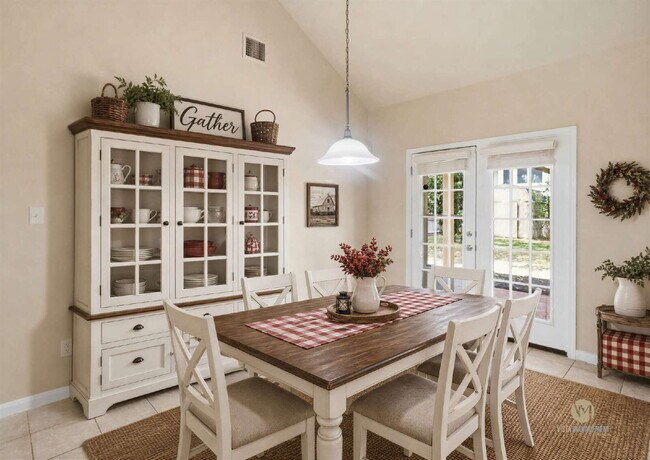 Building Photo - Welcome to this spacious two-story home located in the Enclave at Westover Hills on San Antonio's...