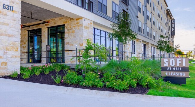 Building Photo - 6311 S 1st St