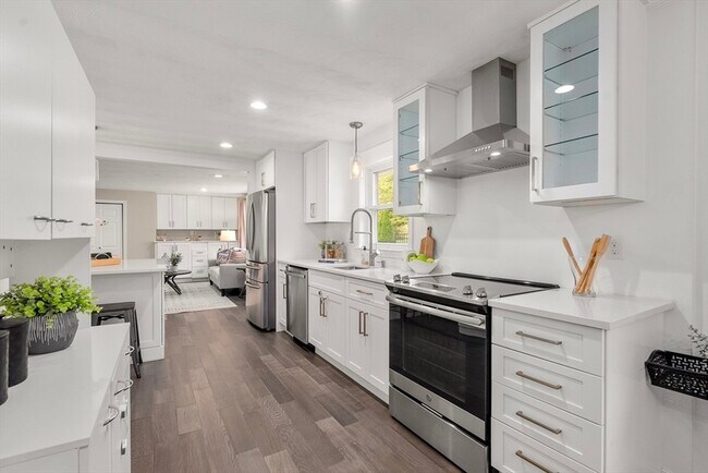 Building Photo - 62 Gregory Rd