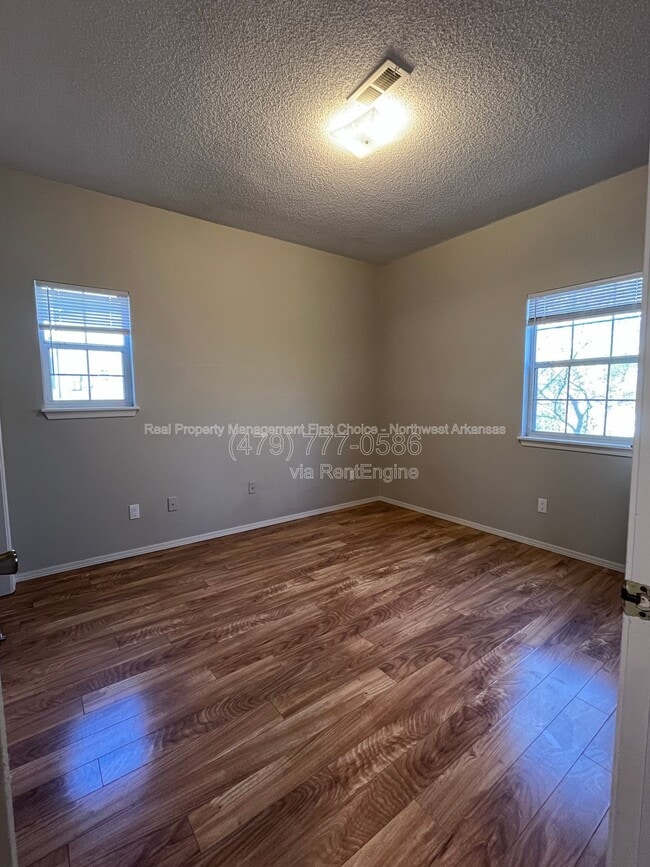 Building Photo - 3213 Cardinal Creek Cir