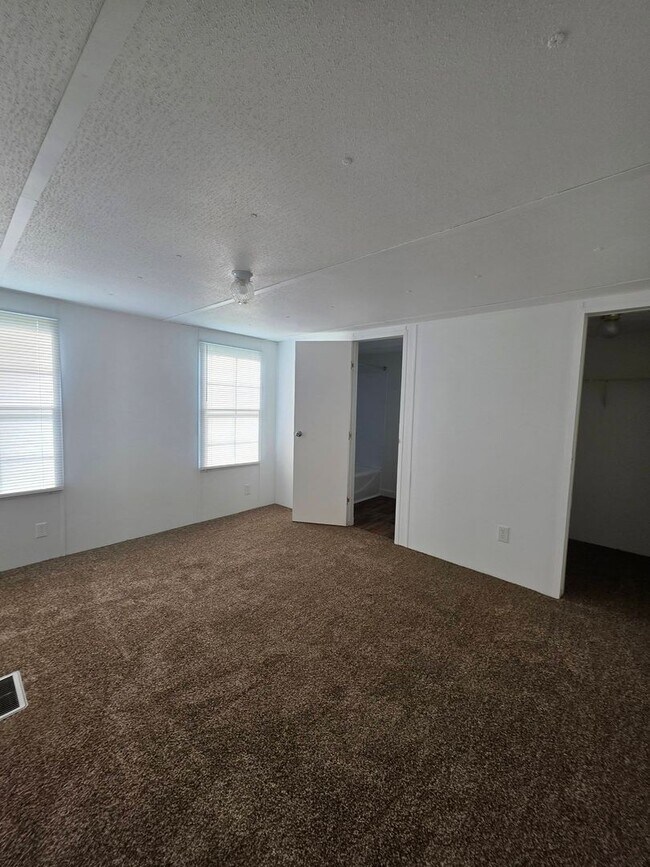 Building Photo - 701 Trollingwood-Hawfields Rd. lot 3