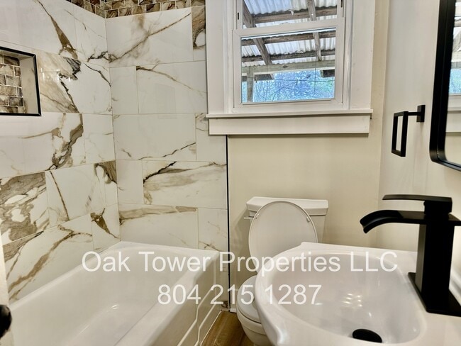 Building Photo - 6339 Glenway Dr