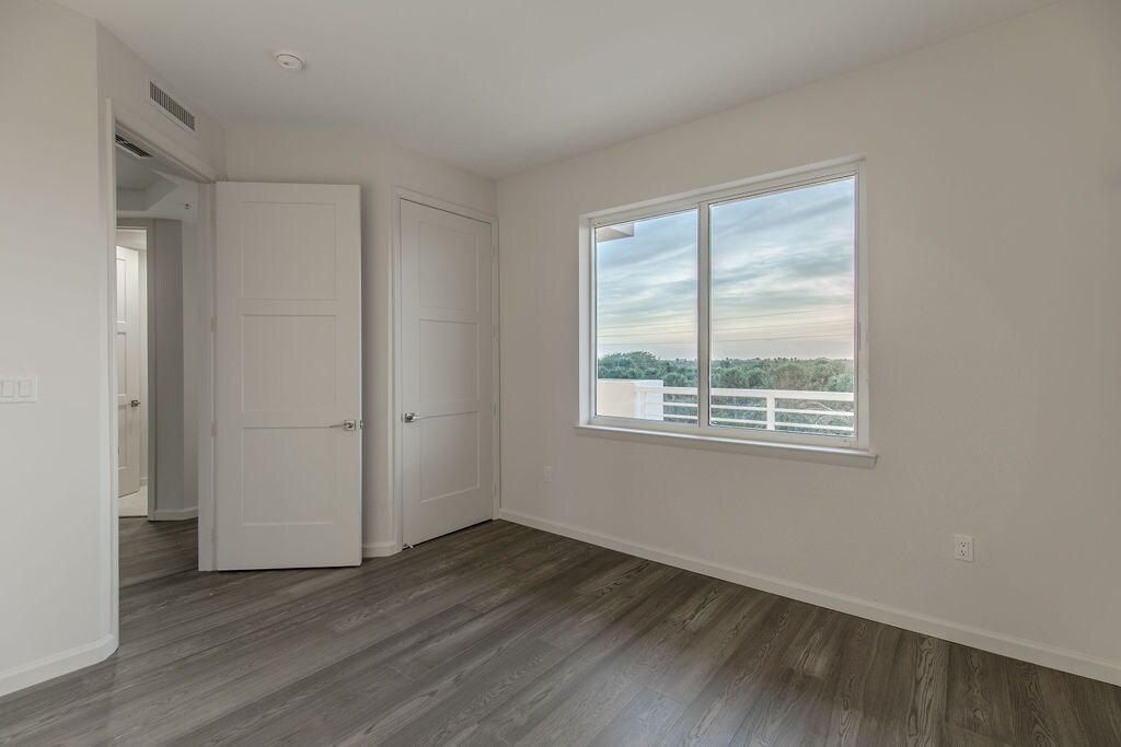 Building Photo - 4810 N Highway A1A