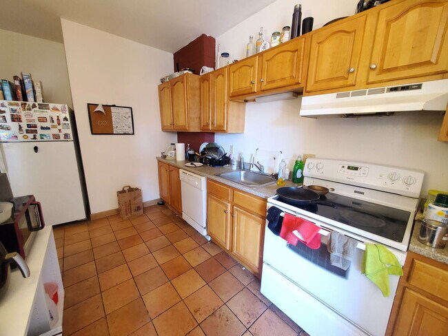 Building Photo - 41 Egremont Rd