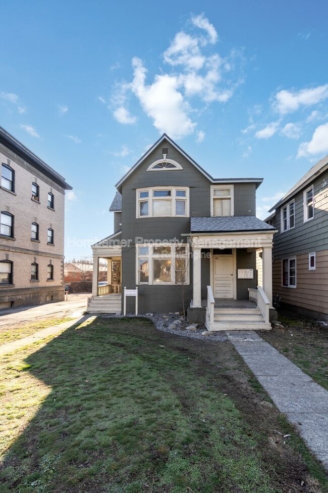 Building Photo - 1911 W 2nd Ave