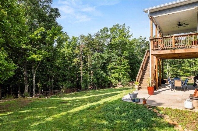 Building Photo - 175 STONELEDGE TRCE N