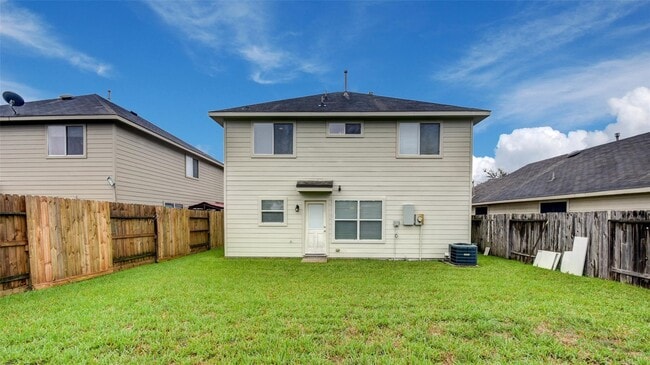 Building Photo - 21922 Paril Creek Dr