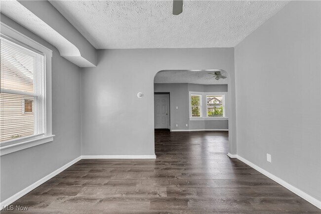Building Photo - 3803 W 135th St