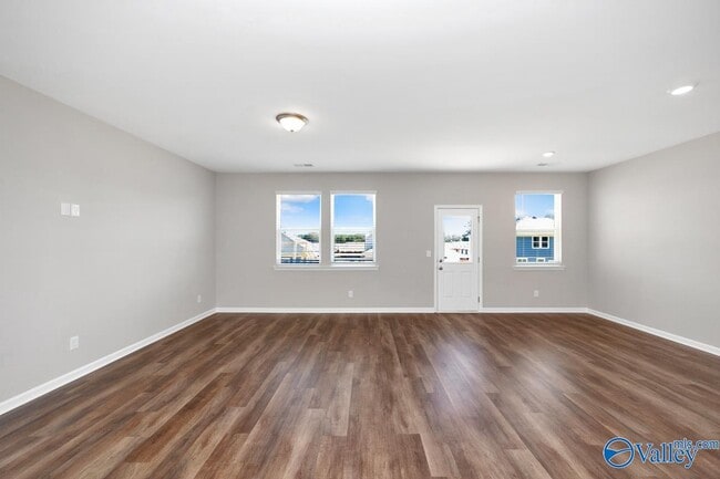 Building Photo - 103 Evergreen Ml Ln