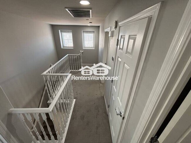 Building Photo - North Phoenix Oasis in a 3-BD Single Family House!