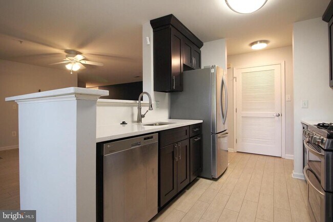 Building Photo - 7500 Calderon Ct