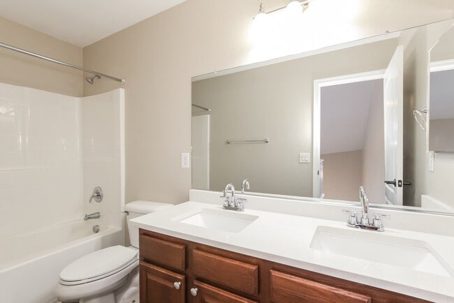 Building Photo - 11963 W Dos Rios Dr