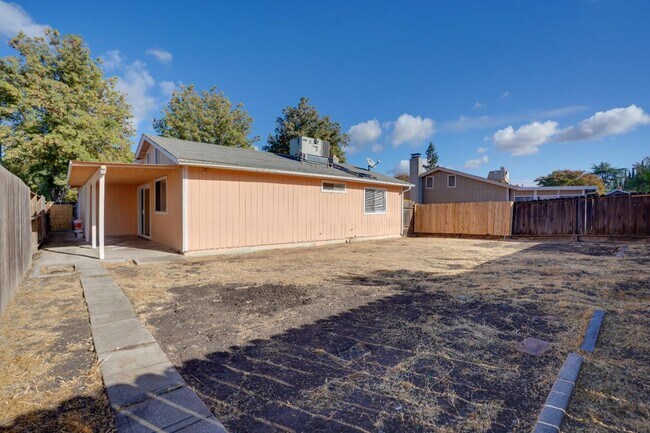 Building Photo - 2524 Pemberton Ct