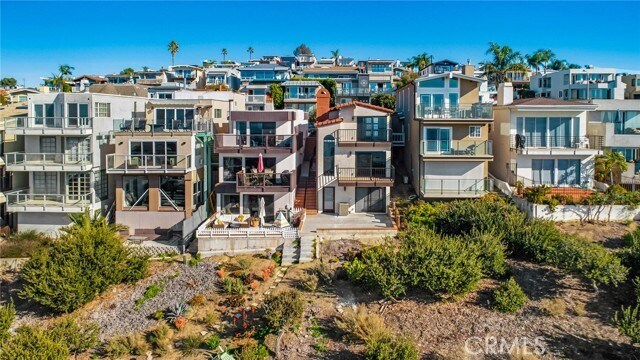 Building Photo - 925 Quivera St