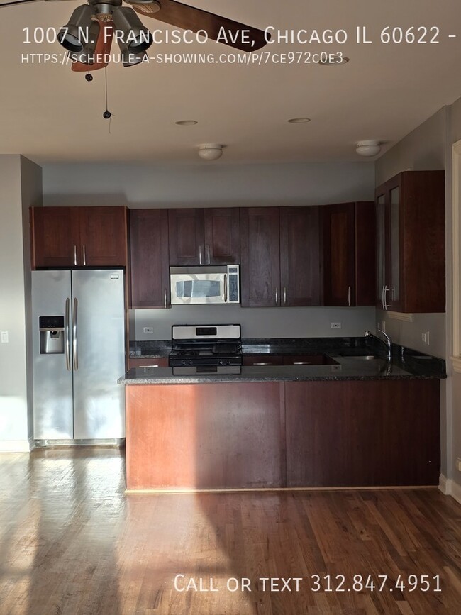 Building Photo - $4,499 / 3br – 2400 sqft2 - 3BR/2.5BA Apar...