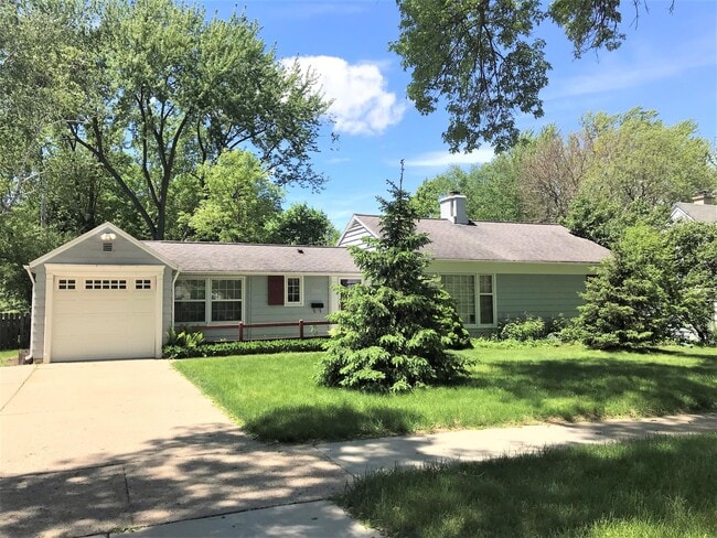 Building Photo - 306 S Owen Dr