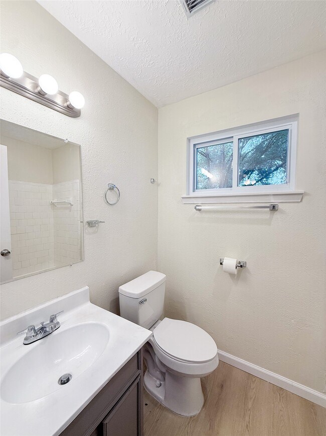 Building Photo - 4251 Rosegate Dr