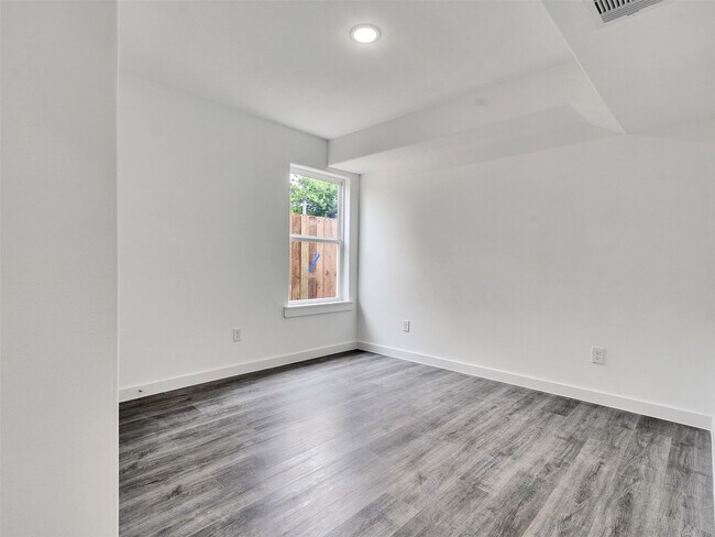 Building Photo - 6742 Madrid St