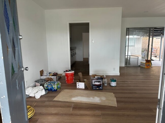 Building Photo - 4051 Howard Ave