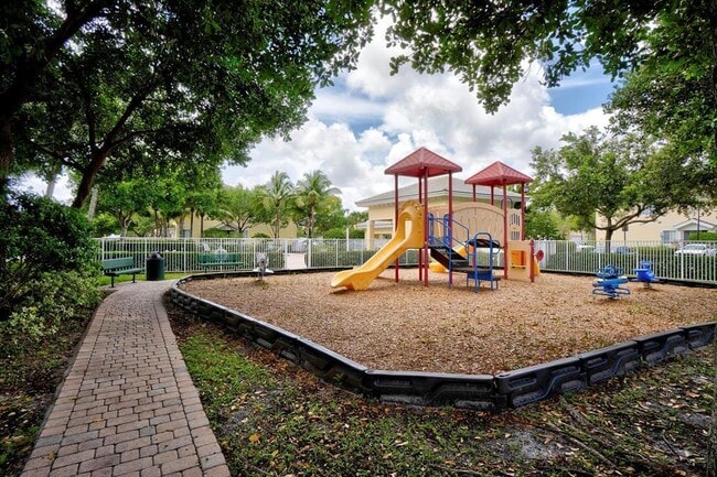 Building Photo - 7644 Foxcroft Ln