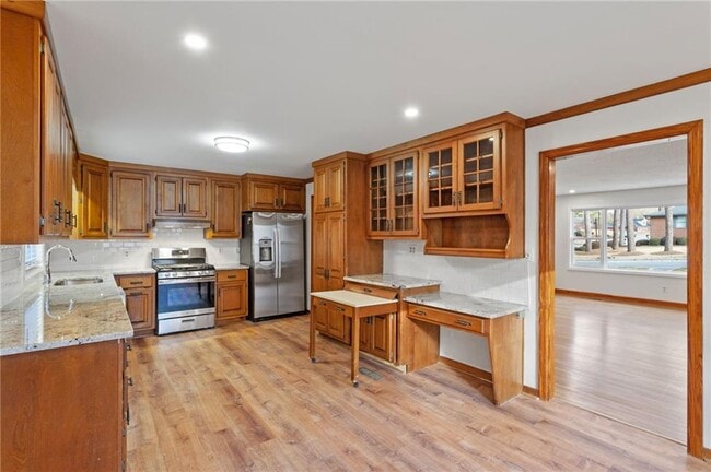 Building Photo - 798 Bank St SE