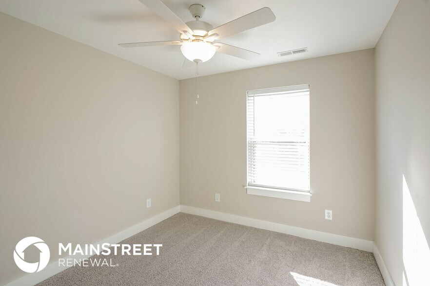 Building Photo - 108 Noble Pk Cir