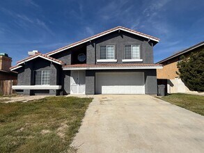 Building Photo - Available Now! Lancaster 4 Bed + 3 Bath