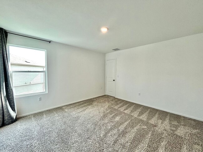 Building Photo - 10412 Premier Park St