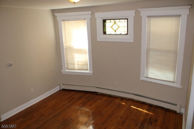 Building Photo - 48 N 18th St