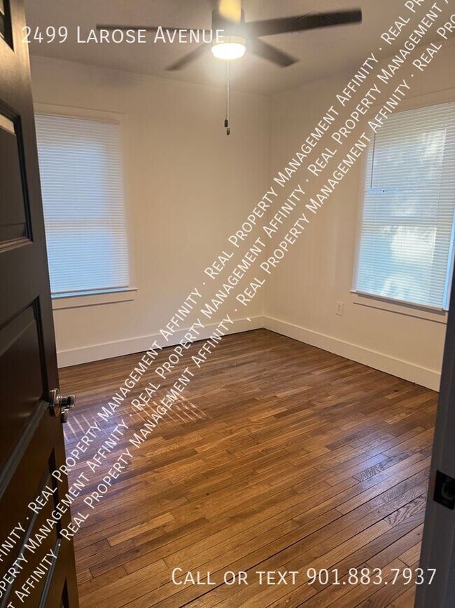 Building Photo - 2499 Larose Ave