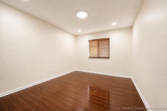 Building Photo - 2789 S Evergreen Cir