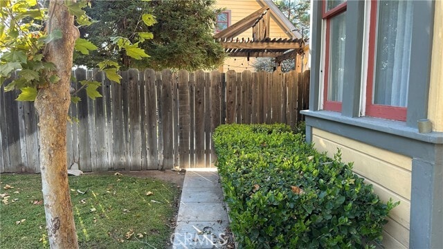 Building Photo - 927 6th St