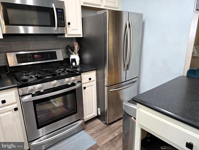 Building Photo - 7832 Canter Ct