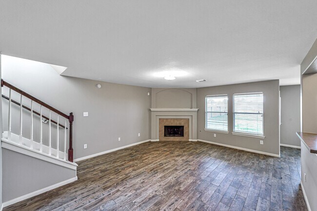 Building Photo - 20243 Sunset Ranch Dr